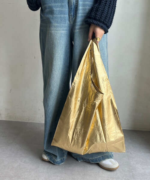 DouDou(ドゥドゥ)の「【BAGGU】24AW STANDARD メタリック(ショルダーバッグ・レディース・ゴールド/シルバー・FREE)」の8枚目の写真