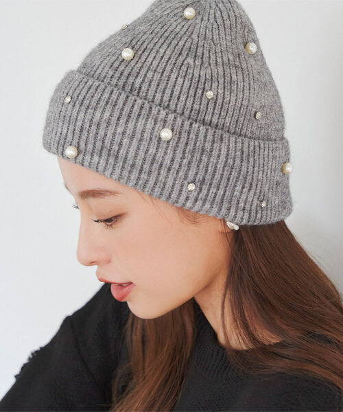 KOBE LETTUCE（コウベレタス）の「パールビジューorベロアリボンニット帽（ニットキャップ/ビーニー・レディース・ブラック系/ブラック/グレー/グレー系・FREE）」の4枚目の写真