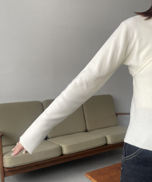 CAPRICIEUX LE'MAGE（カプリシューレマージュ）の「クロップレイヤードニット（ニット/セーター・レディース・オフホワイト/ブラック/ベージュ・FREE）」の21枚目の写真