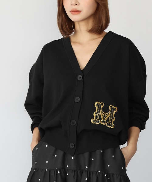 ELFRANK（エルフランク）の「イニシャルロゴ刺繍Vネックニット 