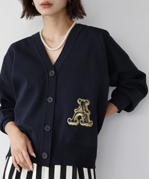 ELFRANK（エルフランク）の「イニシャルロゴ刺繍Vネックニット