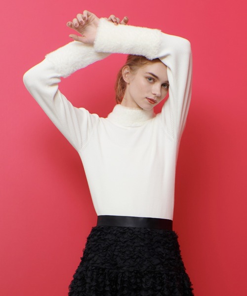 LOULOU WILLOUGHBY（ルルウィルビー）の「◇【LOULOU WILLOUGHBY】ファーアクセントプルオーバー（ニット/セーター・レディース・グレー系その他/ブラック/オフホワイト・2）」の13枚目の写真