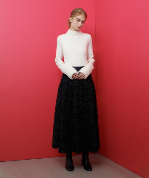 LOULOU WILLOUGHBY（ルルウィルビー）の「◇【LOULOU WILLOUGHBY】ファーアクセントプルオーバー（ニット/セーター・レディース・グレー系その他/ブラック/オフホワイト・2）」の17枚目の写真