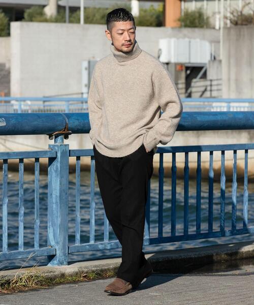 URBAN RESEARCH ROSSO MEN(アーバンリサーチロッソメン)の「『XLサイズあり』ブークレストレッチタートルニット(ニット/セーター・メンズ・カーキ/ブラック/グレー/ベージュ系その他・MEDIUM/LARGE/X-LARGE/SMALL)」の10枚目の写真