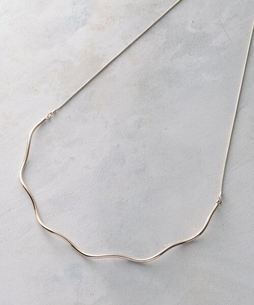 OPAQUE.CLIP（オペークドットクリップ）の「【前後2WAY】メタル×フェイクパールスライドネックレス（ネックレス・レディース・シルバー/ゴールド・00）」の5枚目の写真