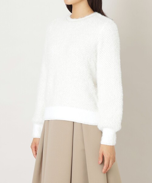 TO BE CHIC(トゥー ビー シック)の「ファンシーフェザー 2WAYニット(ニット/セーター・レディース・グレー系その他/ベージュ・42/40)」の6枚目の写真