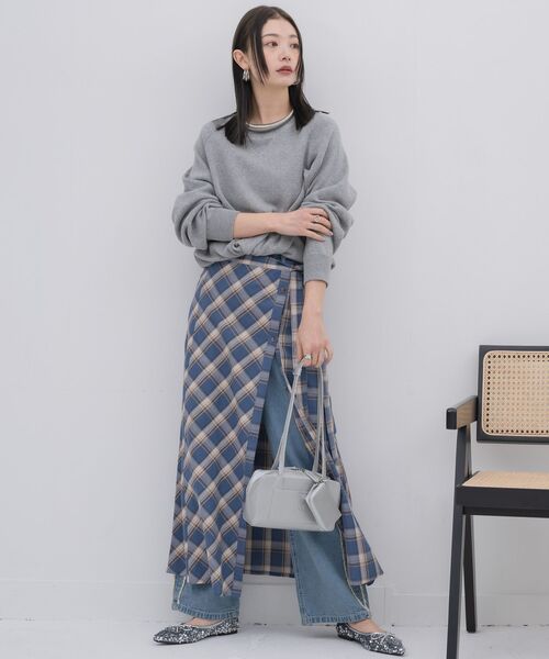 kivi(キヴィ)の「ポーチツキハンドバッグ(ショルダーバッグ・レディース・ブラック/レッド/シルバー・ONE SIZE)」の10枚目の写真