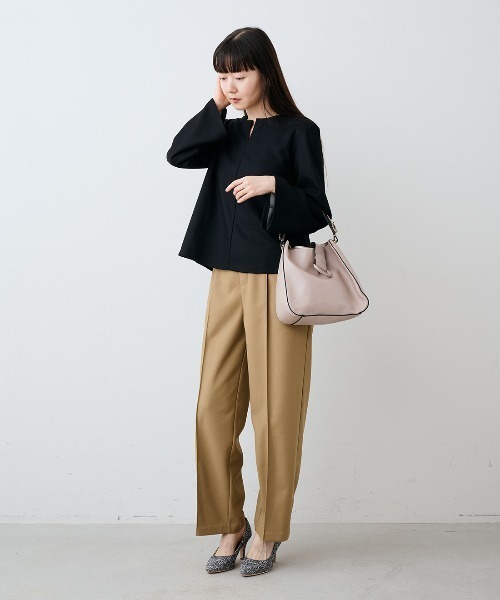 IEDIT（イディット）の「ＩＥＤＩＴ　撥水加工＆ＵＶカットがうれしい　裏がとぅるすべ　きれい見え”ほっと適温”パンツ（スラックス・レディース・ブラック/グレー/オフホワイト/ライトグリーン/ベージュ・LL/3L/M/L/4L/S）」の11枚目の写真