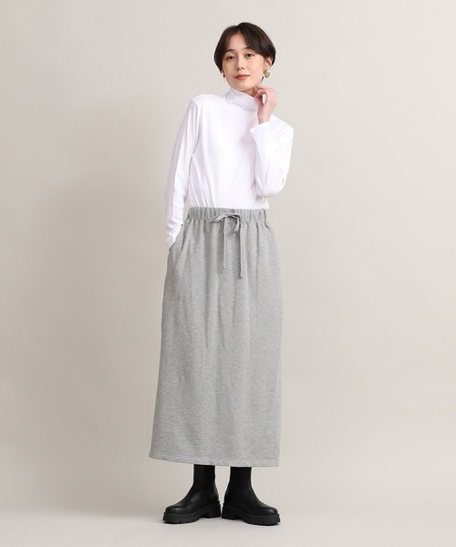 I.T.'S international（イッツインターナショナル）の「ハイネックカットソー《スビン綿MIXフライス》（Tシャツ/カットソー・レディース・ホワイト/モカ/ブラック/サックスブルー/グレー/チャコールグレー・7号/9号/11号/13号）」の19枚目の写真