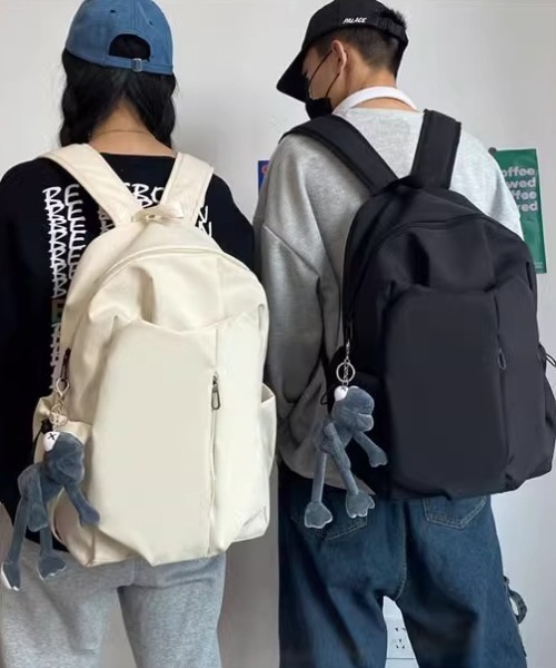 Teem Store(チームストア)の「【A4対応】【大容量】シンプル通勤通学リュックサック 新生活 レディース ユニセックス(バックパック/リュック・レディース・ブラック/アイボリー/グレー・F)」の11枚目の写真