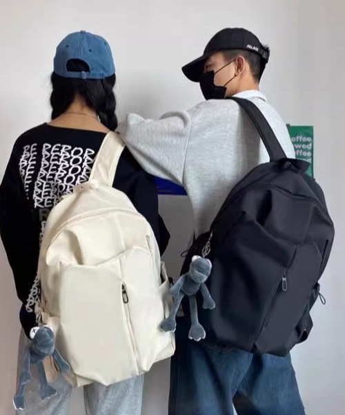 Teem Store(チームストア)の「【A4対応】【大容量】シンプル通勤通学リュックサック 新生活 レディース ユニセックス(バックパック/リュック・レディース・ブラック/アイボリー/グレー・F)」の12枚目の写真
