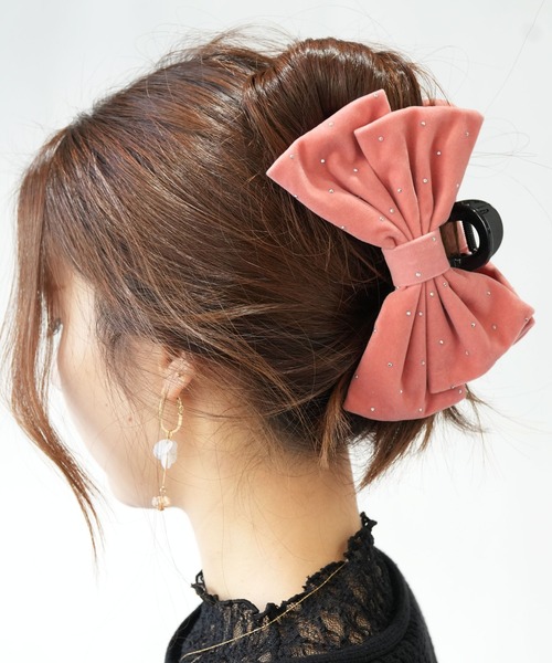 Port（ポート）の「【 Port / ポート 】 ベロア ビッグ リボン バンスクリップ（バレッタ/ヘアクリップ・レディース・ブラック/ブラック系その他/バーガンディー/ボルドー/ブラウン/ピンク/レッド系その他・FREE）」の4枚目の写真