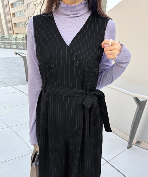 Doux Belle(ドゥーベル)の「Vネックハイウエストオールインワン(つなぎ/オールインワン・レディース・チャコールグレー/ネイビー/ブラック/グレイッシュベージュ・MEDIUM)」の13枚目の写真