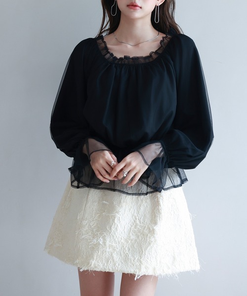 SAISON DE PAPILLON(セゾンドパピヨン)の「2wayネックチュールブラウス(シャツ/ブラウス・レディース・ブラック・S/M/L)」の2枚目の写真
