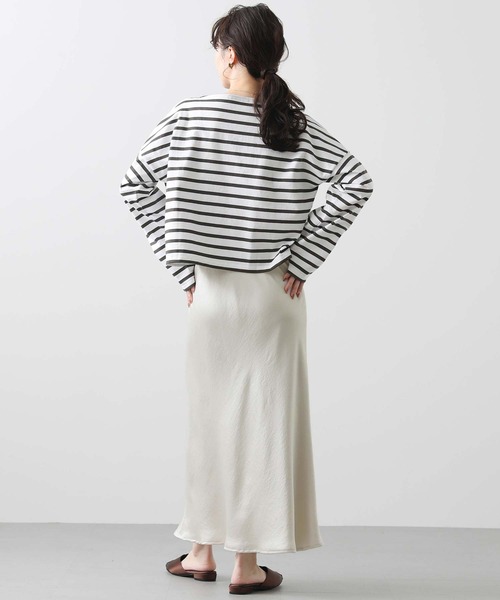 Gready Brilliant(グレディブリリアン)の「サテンバイアススカート(スカート・レディース・ブルーグレー/グレイッシュベージュ/チャコールグレー・36/38)」の18枚目の写真