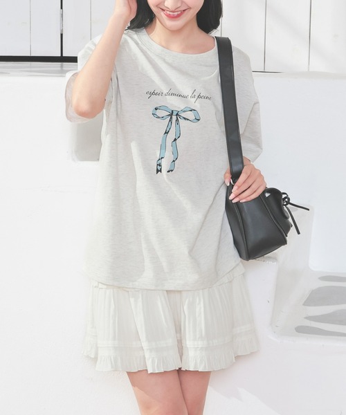 Honeys(ハニーズ)の「【UVカット】リボンプリントTシャツ(Tシャツ/カットソー・レディース・ブラック/オートミール/ピンク/ホワイト・L/LL/M/S)」の3枚目の写真