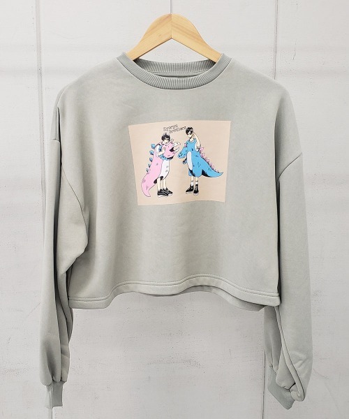 spiritoso（スピリトーゾ）の「【spiritoso】怪獣カップルプリントクロップドトップス(CP)（Tシャツ/カットソー・レディース・杢グレー/オリーブ/ピンク・FREE）」の2枚目の写真