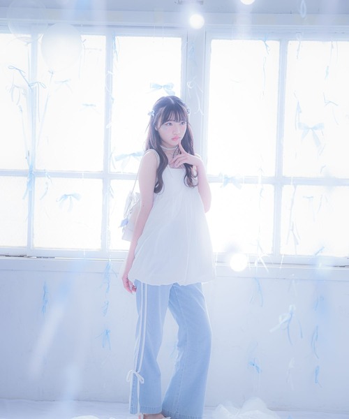 repipi armario(レピピ アルマリオ)の「【girly line】バルーンキャミワンピース(ワンピース・キッズ・ブラック/ホワイト・LARGE/SMALL/MEDIUM)」の3枚目の写真