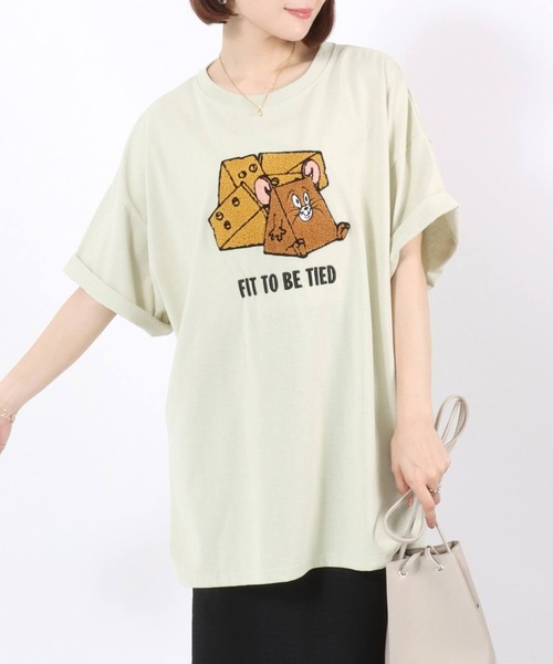 Tom＆Jerry（トムアンドジェリー）の「WARNER TOM＆JERRY（トムとジェリー）キャラクターサガラ刺繍半袖Tシャツ レディース（Tシャツ/カットソー・レディース・ライトグリーン/ホワイト系その他/ベージュ/スミクロ/イエロー/ミント/ネイビー/オフホワイト・M/L）」の6枚目の写真