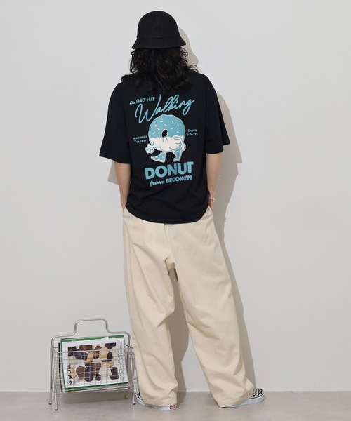 FUNALIVE(ファンアライブ)の「WALKING DONUT ワイド半袖Tシャツ(Tシャツ/カットソー・メンズ・ホワイト/ブラック/サックスブルー/ブラウン・L/LL/M)」の7枚目の写真