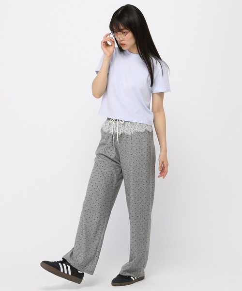 AMESWORLDWIDE(アメスワールドワイド)の「AMES WORLDWIDE /スモールロゴクロップT(Tシャツ/カットソー・レディース・ブルー/チャコール/ホワイト/レッド・FREE)」の6枚目の写真