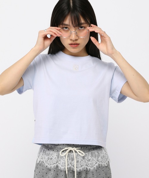 AMESWORLDWIDE(アメスワールドワイド)の「AMES WORLDWIDE /スモールロゴクロップT(Tシャツ/カットソー・レディース・ブルー/チャコール/ホワイト/レッド・FREE)」の8枚目の写真