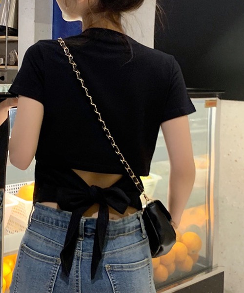 ALTROSE(アルトローズ)の「チビT ミニ丈 Tシャツ バックリボン(Tシャツ/カットソー・レディース・ブラック/ホワイト・FREE)」の10枚目の写真