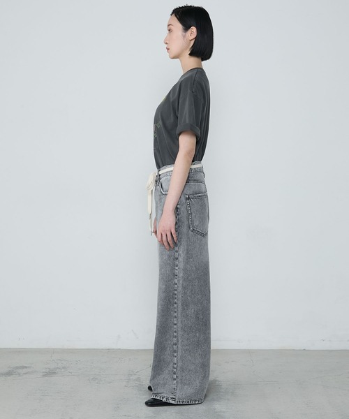 le ELMi(ルエルミ)の「Shoelace belt loose denim pants / シューレースベルト ルーズデニムパンツ(デニムパンツ・レディース・ベージュ/グレー/サックスブルー/ブルー・FREE)」の12枚目の写真