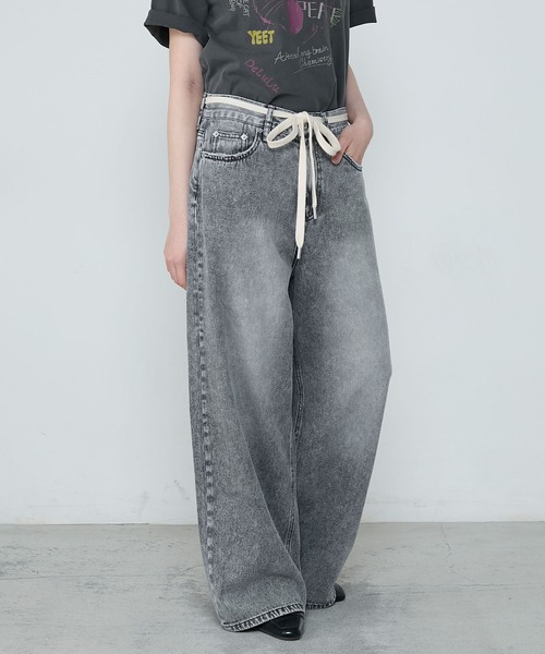 le ELMi（ルエルミ）の「Shoelace belt loose denim pants