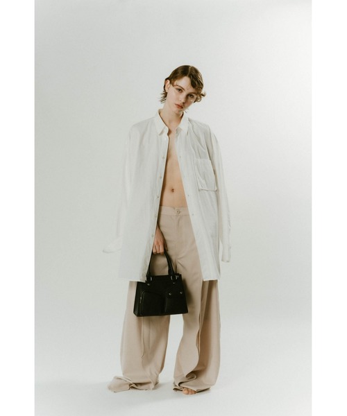 Knuth Marf(クヌースマーフ)の「multi pocket hand bag(ハンドバッグ・レディース・ブラック/ワインレッド・ONE SIZE)」の4枚目の写真