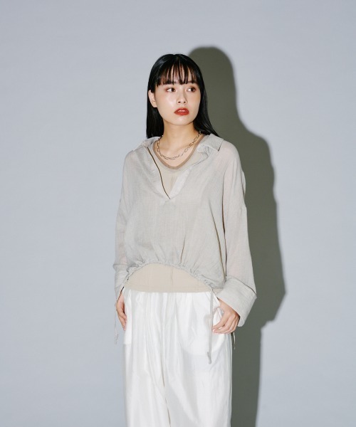 terrace(テラス)の「フラッフィードロストスキッパーブラウス(シャツ/ブラウス・レディース・グレイッシュベージュ/ブラック/オフホワイト・MEDIUM)」の19枚目の写真