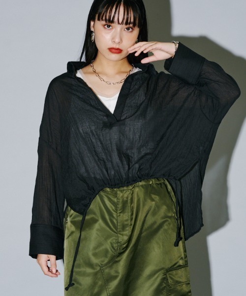terrace(テラス)の「フラッフィードロストスキッパーブラウス(シャツ/ブラウス・レディース・グレイッシュベージュ/ブラック/オフホワイト・MEDIUM)」の15枚目の写真