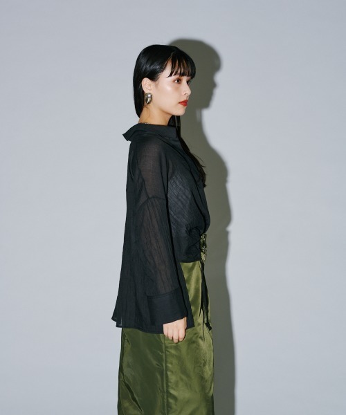 terrace(テラス)の「フラッフィードロストスキッパーブラウス(シャツ/ブラウス・レディース・グレイッシュベージュ/ブラック/オフホワイト・MEDIUM)」の14枚目の写真