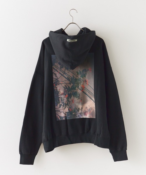 FOG ESSENTIALS/エッセンシャルズ FLOWER PHOTO HOODIE バック