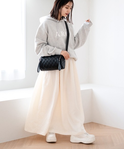 sankyo shokai(サンキョウショウカイ)の「本革レザーショルダーバッグ(ショルダーバッグ・レディース・アイボリー/ブラック・FREE)」の7枚目の写真