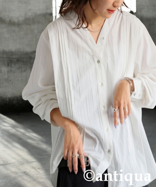 antiqua(アンティカ)の「Vネックタックシャツ(シャツ/ブラウス・レディース・ホワイト/ブラック・ONESIZE)」の5枚目の写真