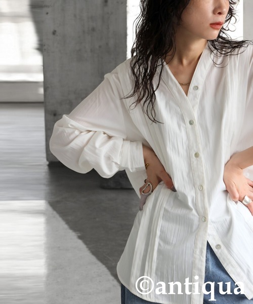 antiqua(アンティカ)の「Vネックタックシャツ(シャツ/ブラウス・レディース・ホワイト/ブラック・ONESIZE)」の8枚目の写真
