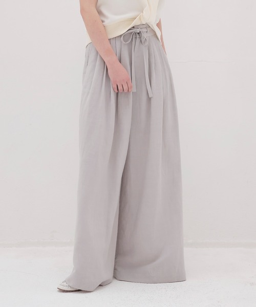 DRESSLAVE(ドレスレイブ)の「vis/li pleats tuck wide pants(プリーツタックワイドパンツ)(その他パンツ・レディース・グレー/ブラウン・36/38)」の2枚目の写真