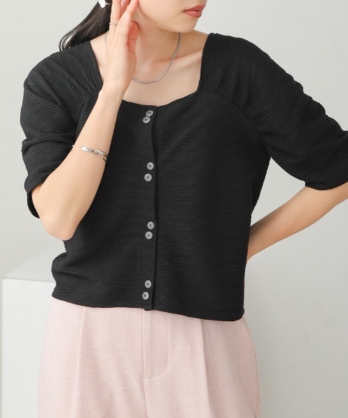 Bab(バブ)の「前後2WAYショート丈トップス(Tシャツ/カットソー・レディース・アイボリー/ブラック・FREE)」の2枚目の写真