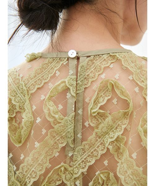 SNIDEL(スナイデル)の「レースフリルプルオーバー(Tシャツ/カットソー・レディース・グレー/オリーブ/ホワイト・F)」の17枚目の写真