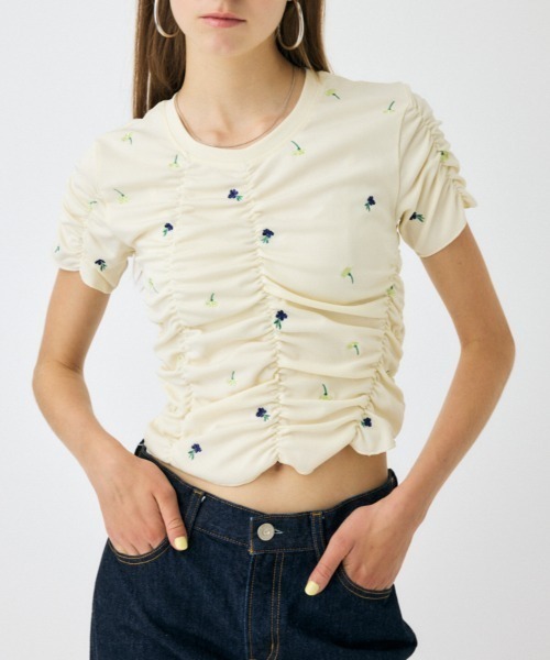 MOUSSY(マウジー)の「【WEB限定】FLORAL RANDOM GATHER Tシャツ(Tシャツ/カットソー・レディース・ホワイト/ブラック・FREE)」の1枚目の写真