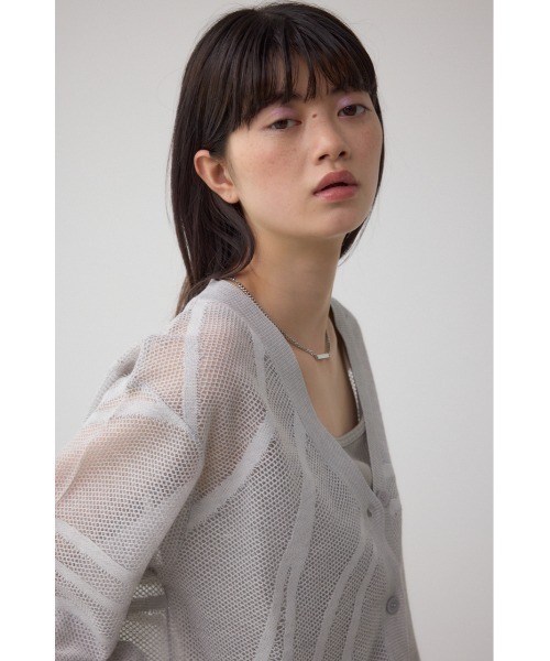 AZUL by moussy（アズールバイマウジー）の「スカシガラニットカーデ（カーディガン/ボレロ・レディース・ブラック/オフホワイト/チャコールグレー・FREE）」の21枚目の写真