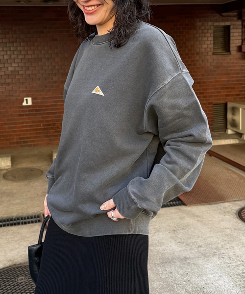KELTY（ケルティ）の「【KELTY】≪限定別注≫ ワンポイント ピグメントスウェット ヴィンテージ加工 製品染め（スウェット・レディース・ブラック/ネイビー/ベージュ・S/M/L/XS）」の17枚目の写真