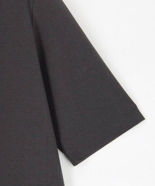 Gabardine K.T（ギャバジンケーティー）の「60／- プレーティング天竺 キレイめTシャツ（Tシャツ/カットソー・レディース・グレー/ホワイト・9号）」の6枚目の写真