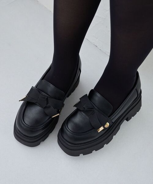 MAJESTIC LEGON（マジェスティックレゴン）の「2WAYボリュームローファー（ローファー・レディース・ブラック/ブラウン/アイボリー・MEDIUM/LARGE/X-LARGE/SMALL）」の4枚目の写真