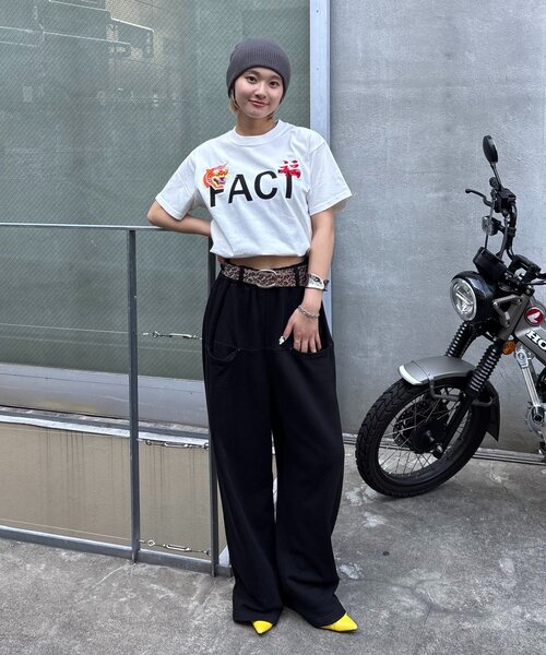 Sourcream（サワークリーム）の「【Sourcream/サワークリーム】虎刺繍ベトナムグラフィックT / 3サイズ（Tシャツ/カットソー・レディース・チャコールグレー/グレー/ホワイト・SMALL/MEDIUM/LARGE）」の10枚目の写真