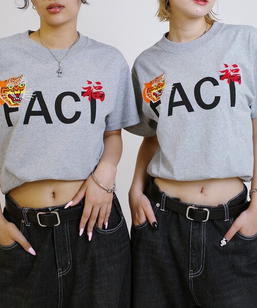 Sourcream（サワークリーム）の「【Sourcream/サワークリーム】虎刺繍ベトナムグラフィックT / 3サイズ（Tシャツ/カットソー・レディース・チャコールグレー/グレー/ホワイト・SMALL/MEDIUM/LARGE）」の16枚目の写真