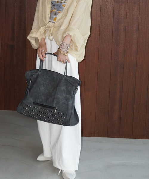 chuclla（チュクラ）の「ヴィンテージライク スタッズトートバッグ cha25a003（ショルダーバッグ・レディース・カーキ/ダークグレー・FREE）」の5枚目の写真