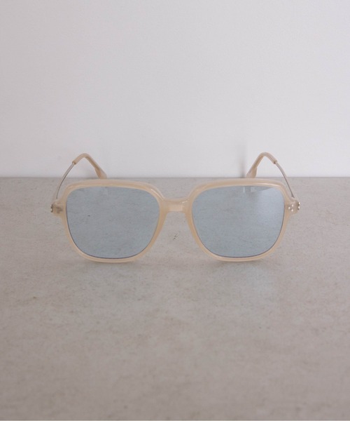 Carmelo（カーメロ）の「Oversize square sunglass（サングラス・レディース・グリーン/ブルー/ベージュ/ブラック・FREE）」の4枚目の写真