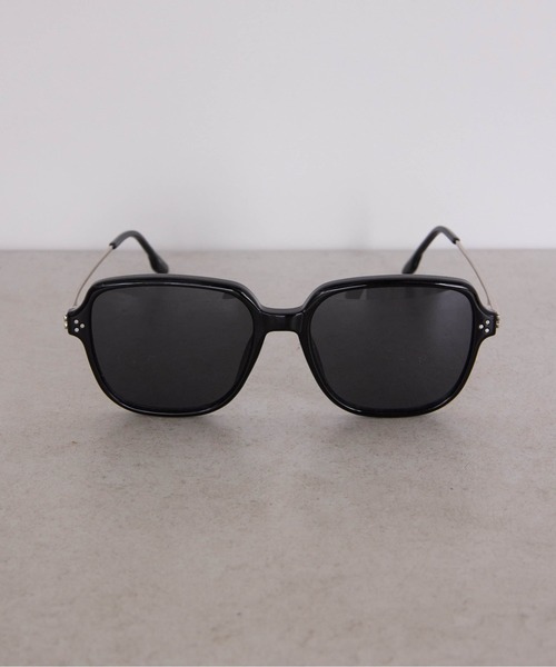 Carmelo（カーメロ）の「Oversize square sunglass（サングラス・レディース・グリーン/ブルー/ベージュ/ブラック・FREE）」の2枚目の写真